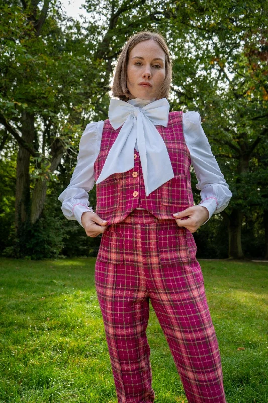 Angus woollen vest - pink checks